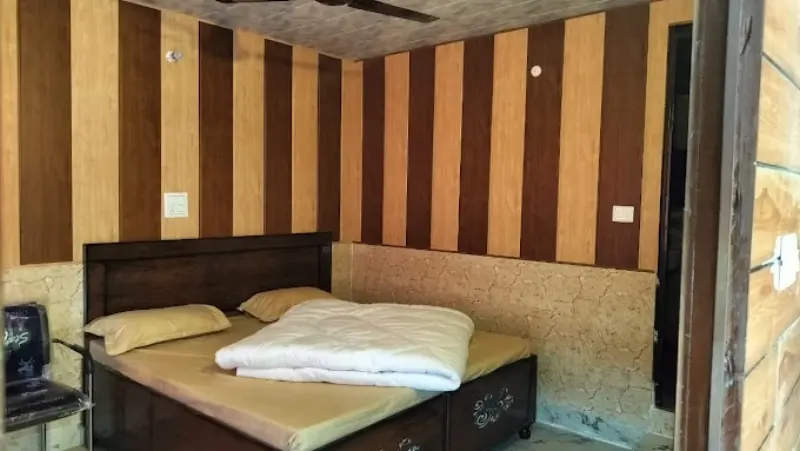 Akshat Yamunotri Resort, Barkot