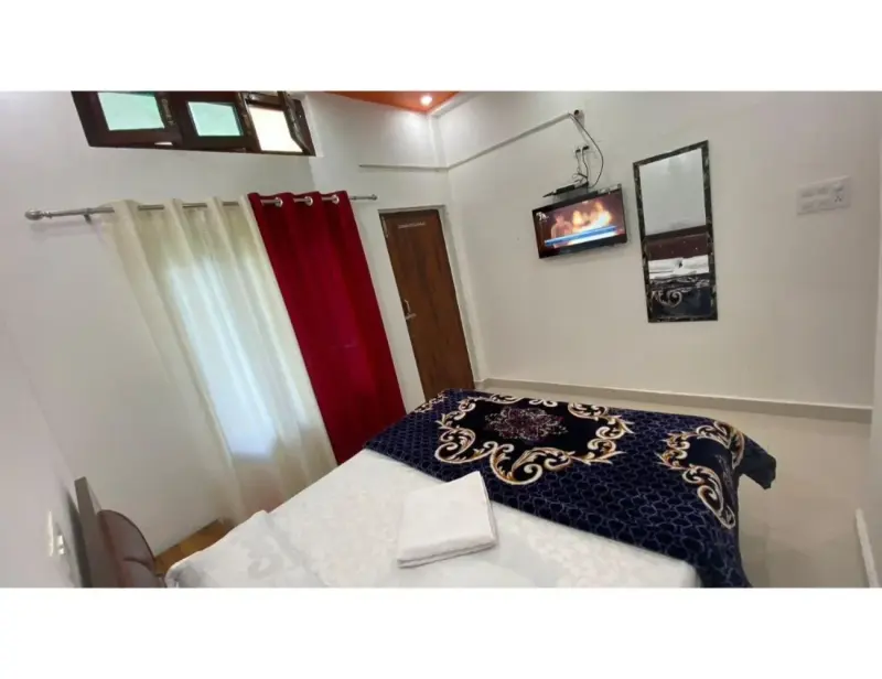 Hotel RD, Barkot