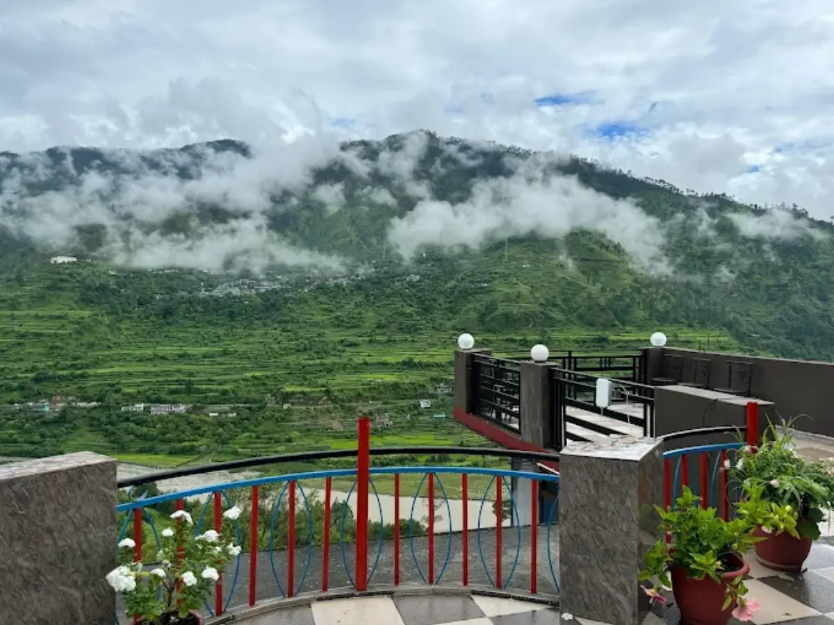 Hotel Shiva, Barkot