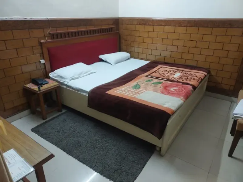 Hotel Suri, Rudraprayag