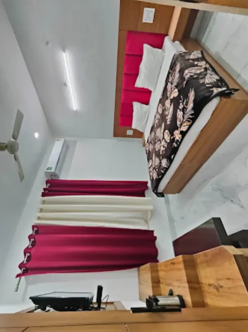 Jahnavi hotel, Uttarkashi