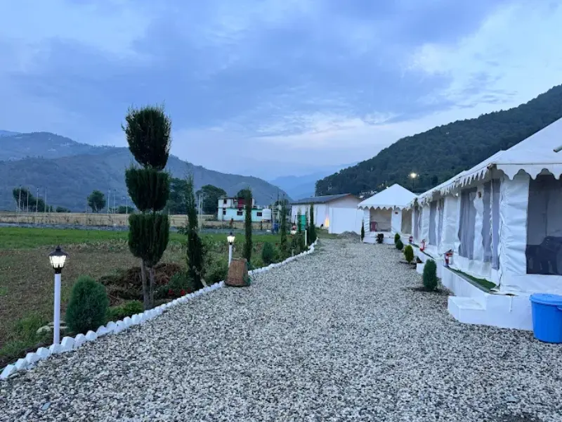 The Monkey Tail Resort, Barkot