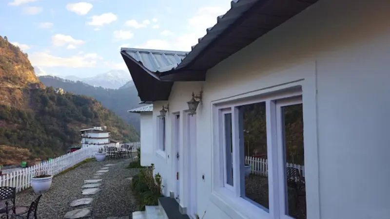 Villa Aadhya, Guptkashi